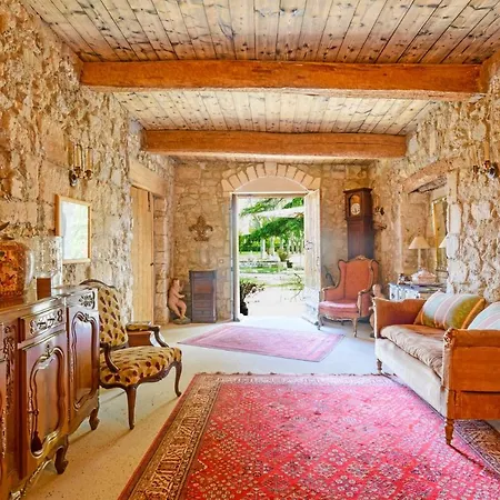 Bed & Breakfast Bastide De Bellegarde Avignon