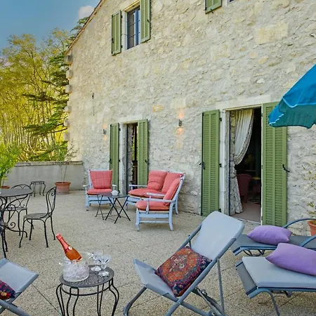 Bastide De Bellegarde 2* Avignon
