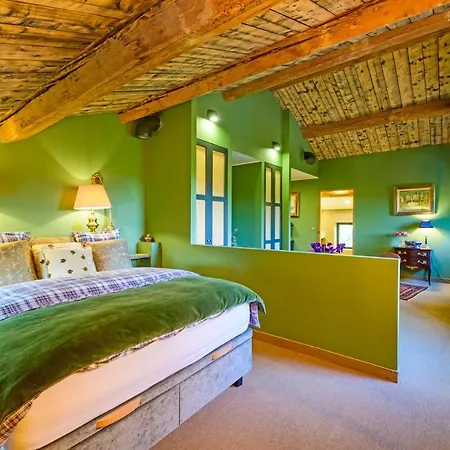 Bed & Breakfast Bastide De Bellegarde 2*